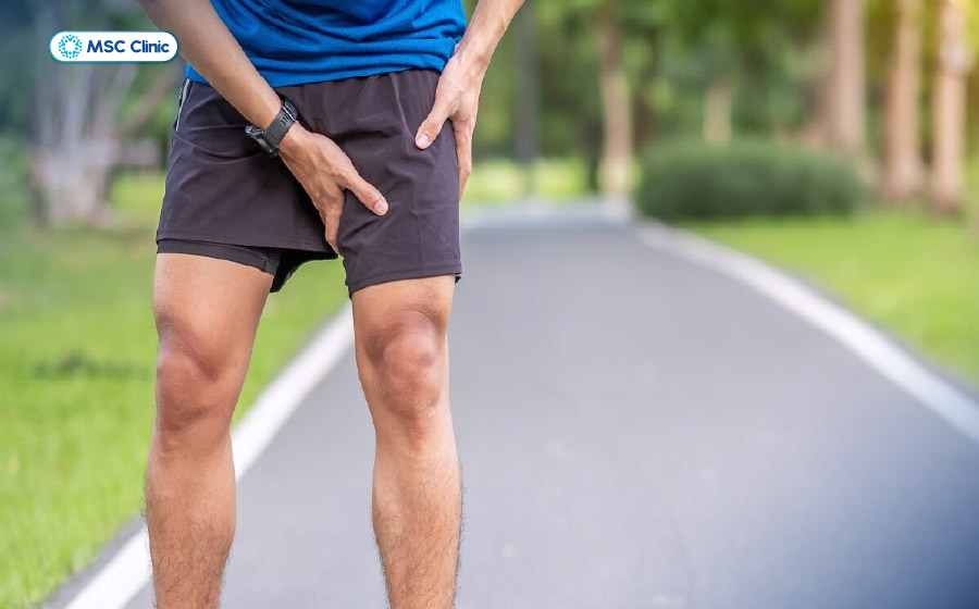 Gai cột sống có thể đau lan xuống vùng háng, chân