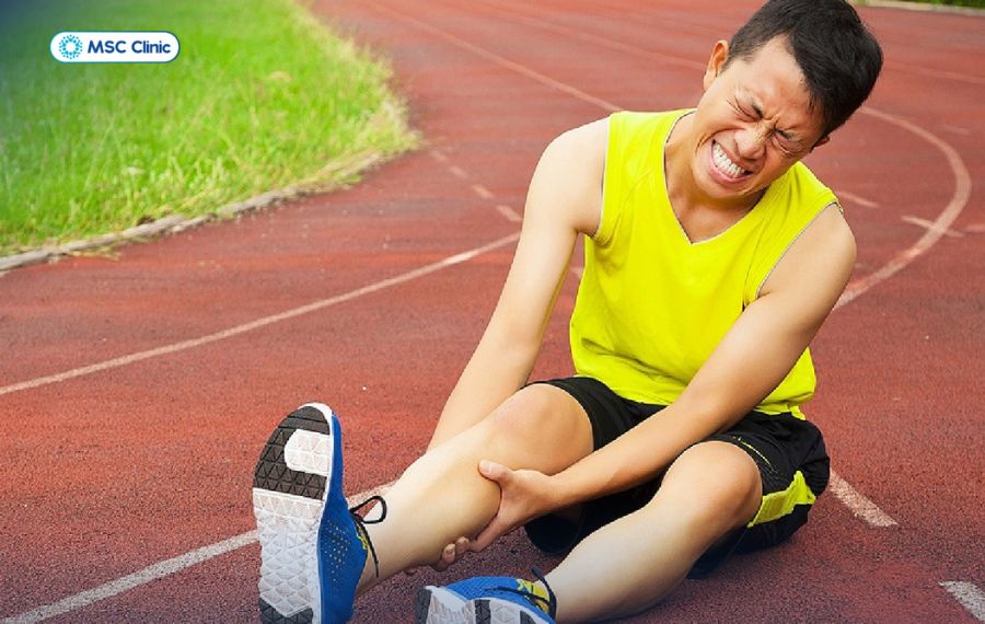 Chơi thể thao với cường độ mạnh có thể gây chấn thương dây chằng bên trong gối 