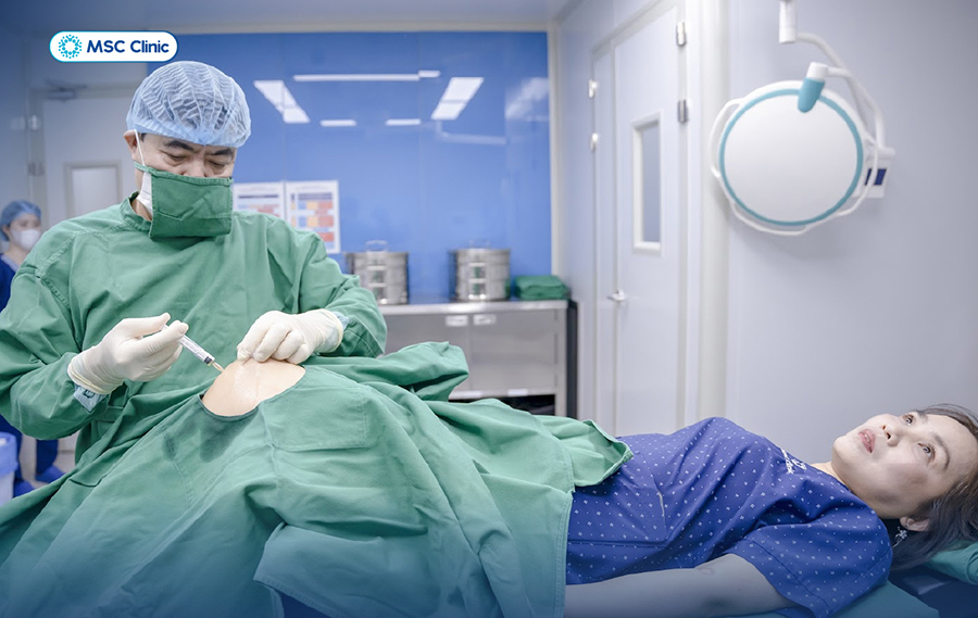 Phòng tiêm vô khuẩn tại MSC Clinic đạt tiêu chuẩn tương đương phòng mổ, hạn chế tối đa nguy cơ nhiễm trùng