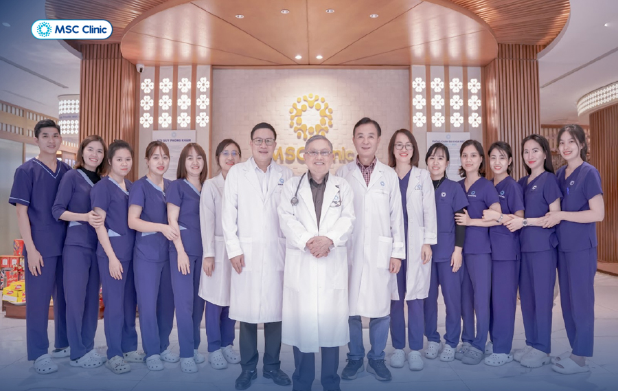 Đội ngũ bác sĩ Nội khoa giàu kinh nghiệm tại MSC Clinic sẽ trực tiếp thăm khám, điều trị cho khách hàng