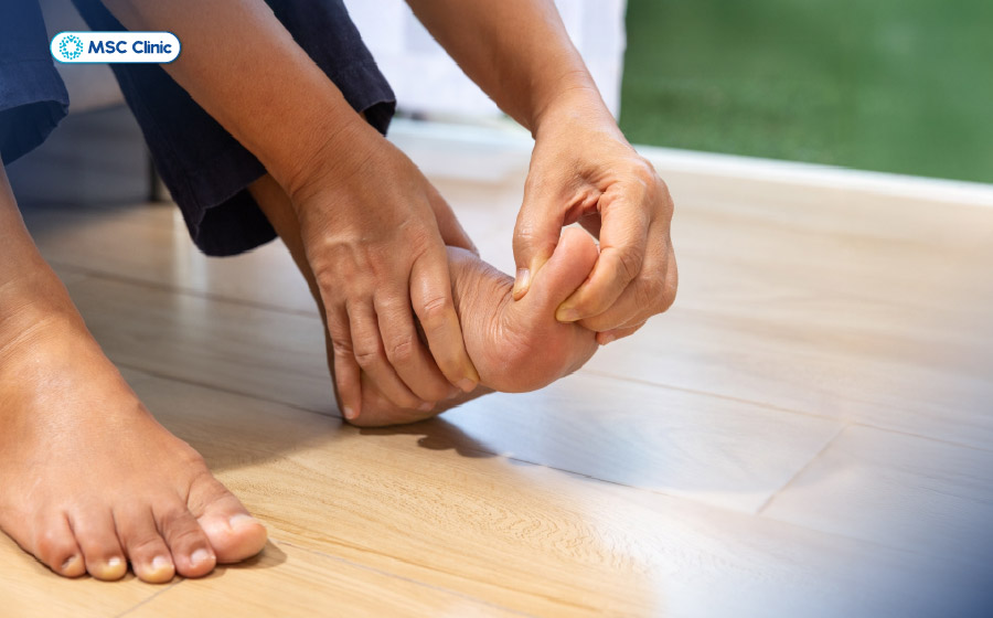 Trật khớp ngón chân cái là chấn thương phổ biến 