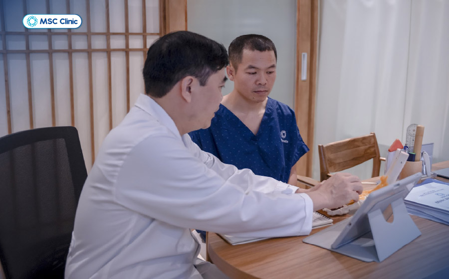 Thăm khám để phát hiện độ tổn thương và những chấn thương khác nếu có