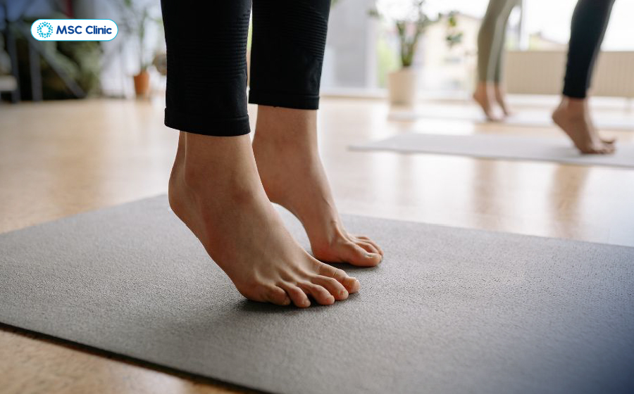 Bài tập nâng gót chân chữa đau gót chân