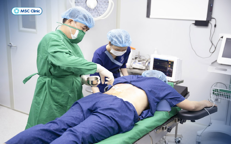 Các liệu pháp y học tái tạo mang lại nhiều lợi ích cho bệnh nhân gai cột sống lưng