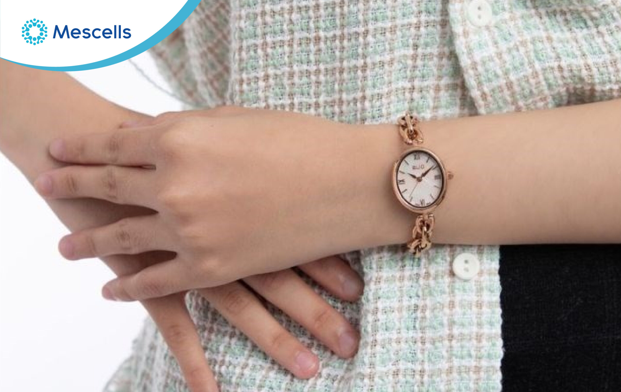 Cổ tay của phụ nữ thường nhỏ hơn nam giới Cổ tay của phụ nữ thường nhỏ hơn nam giới