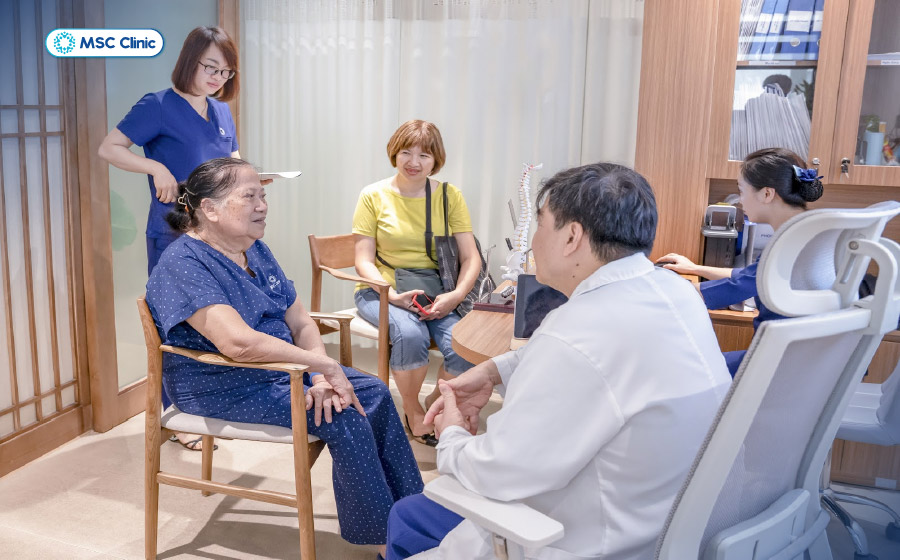 Mỗi người bệnh đến khám tại Phòng khám Đa khoa MSC đều được tiếp đón chu đáo và tận tâm Mỗi người bệnh đến khám tại Phòng khám Đa khoa MSC đều được tiếp đón chu đáo và tận tâm