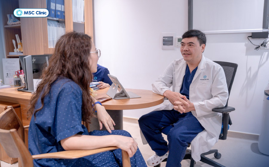 Người bệnh nên chủ động khám bác sĩ khi gặp các triệu chứng nghiêm trọng kéo dài
