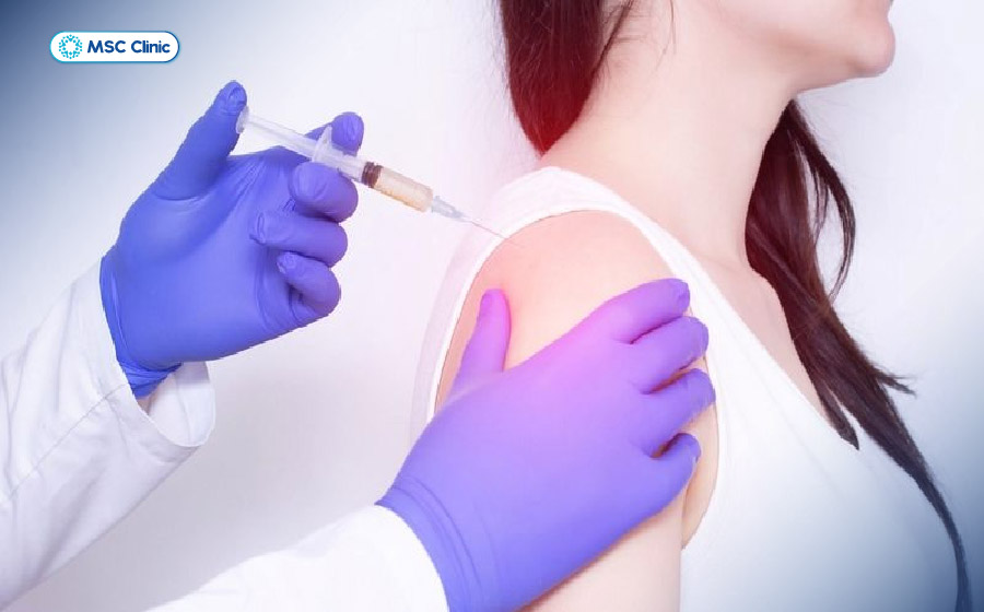 Bác sĩ sẽ tiêm thuốc tê vào khớp vai trong một số trường hợp để chẩn đoán nguyên nhân Bác sĩ sẽ tiêm thuốc tê vào khớp vai trong một số trường hợp để chẩn đoán nguyên nhân