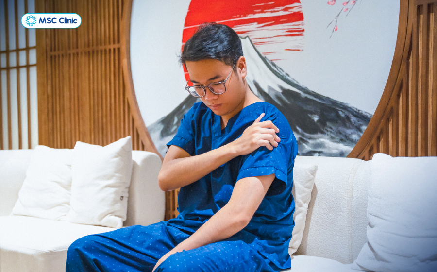 Đau cơ bắp tay gây gây nhiều bất tiện trong sinh hoạt, lao động cho người bệnh