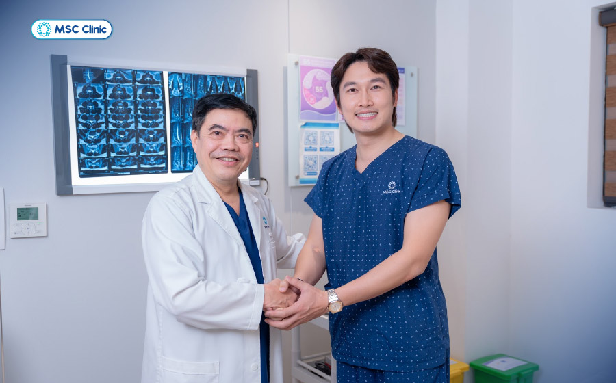 Diễn viên Đình Tú tin tưởng lộ trình điều trị của bác sĩ Trần Trọng Thắng