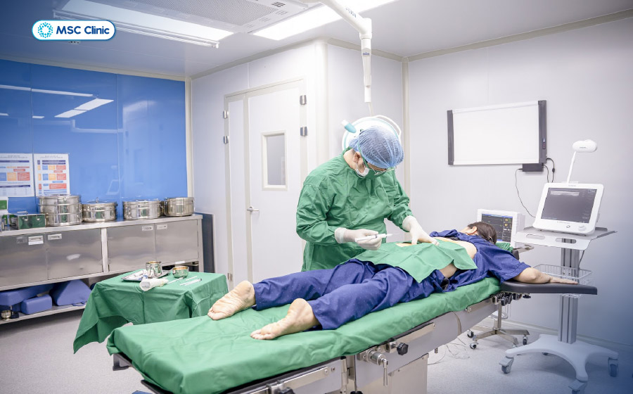 MSC Clinic ứng dụng y học tái tạo trong điều trị các bệnh lý cột sống gây đau thắt lưng