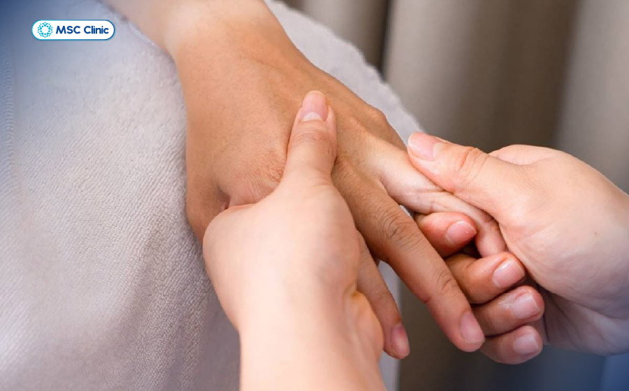 Phương pháp này giúp giảm căng thẳng, kích thích lưu thông máu, và cải thiện cơn đau nhức do viêm bao gân 