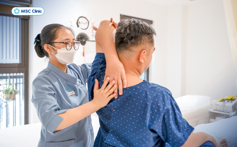 Phương pháp vật lý trị liệu phục hồi chức năng giúp giảm chèn ép và cải thiện vận động