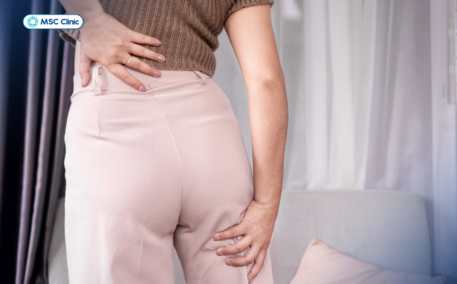 Cơn đau lưng lan xuống chân có thể là dấu hiệu thoát vị nội xốp ảnh hưởng đến rễ thần kinh Cơn đau lưng lan xuống chân có thể là dấu hiệu thoát vị nội xốp ảnh hưởng đến rễ thần kinh