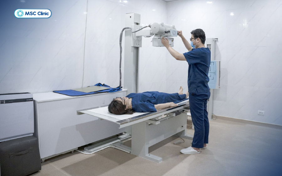 Hệ thống X-quang kỹ thuật số tại MSC Clinic giúp bác sĩ đánh giá chính xác mức độ tổn thương cơ xương khớp Hệ thống X-quang kỹ thuật số tại MSC Clinic giúp bác sĩ đánh giá chính xác mức độ tổn thương cơ xương khớp
