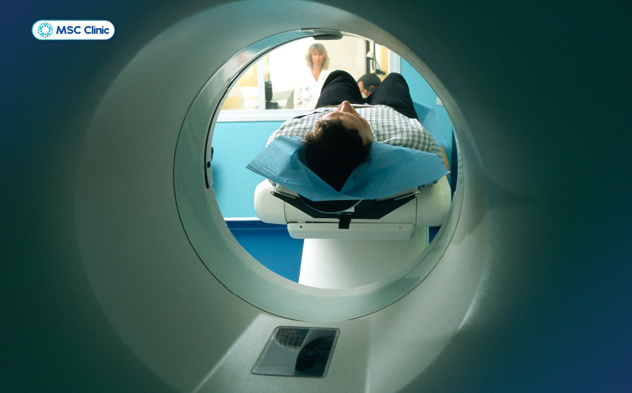 Không gian trong máy MRI có thể gây lo lắng cho người sợ không gian hẹp Không gian trong máy MRI có thể gây lo lắng cho người sợ không gian hẹp