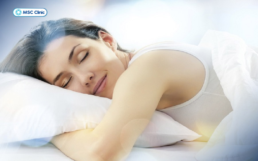 Trong cách chữa trật khớp vai tại nhà, việc nghỉ ngơi và hạn chế vận động giúp tránh tổn thương thêm cho khớp vai Trong cách chữa trật khớp vai tại nhà, việc nghỉ ngơi và hạn chế vận động giúp tránh tổn thương thêm cho khớp vai