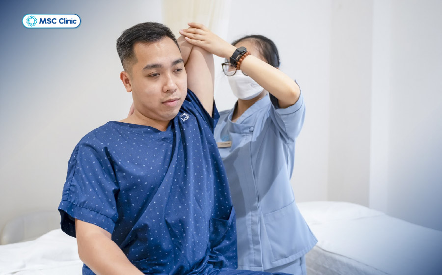 Các bài tập vật lý trị liệu hỗ trợ cải thiện và tăng cường sức mạnh cơ vùng cổ vai gáy