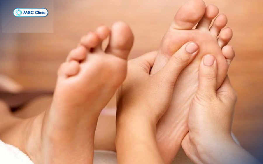 Massage nhẹ nhàng giúp cơ thư giãn và giảm cảm giác đau Massage nhẹ nhàng giúp cơ thư giãn và giảm cảm giác đau