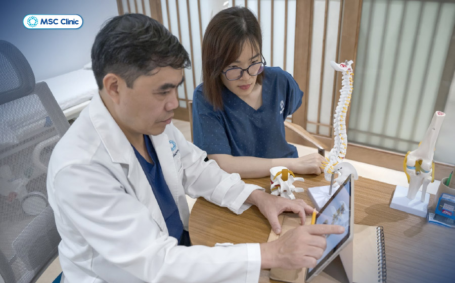 Nên lựa chọn cơ sở y tế uy tín như MSC Clinic để chữa trị tình trạng đau đầu ngón tay