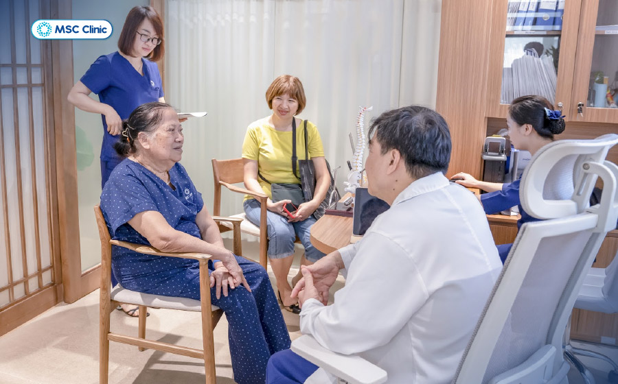 Việc chẩn đoán đau cơ xơ hóa chủ yếu dựa vào triệu chứng lâm sàng và loại trừ các bệnh lý khác có biểu hiện tương tự Việc chẩn đoán đau cơ xơ hóa chủ yếu dựa vào triệu chứng lâm sàng và loại trừ các bệnh lý khác có biểu hiện tương tự
