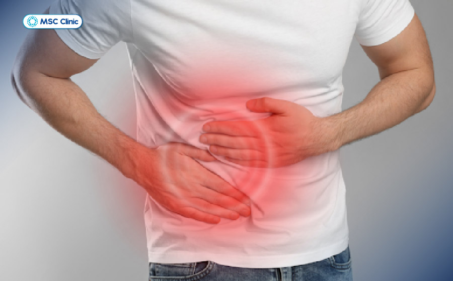 Cảm giác đau âm ỉ hoặc tức vùng hạ sườn phải là một trong những dấu hiệu sớm của xơ gan còn bù Cảm giác đau âm ỉ hoặc tức vùng hạ sườn phải là một trong những dấu hiệu sớm của xơ gan còn bù