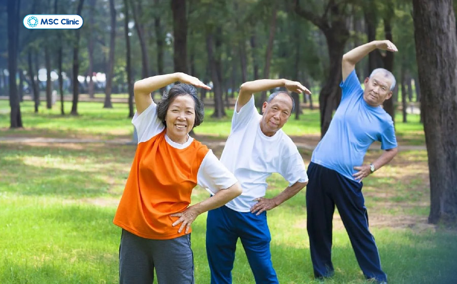 Duy trì cân nặng hợp lý và vận động thường xuyên giúp giảm nguy cơ phát triển tiểu đường type 2 ở nam giới
