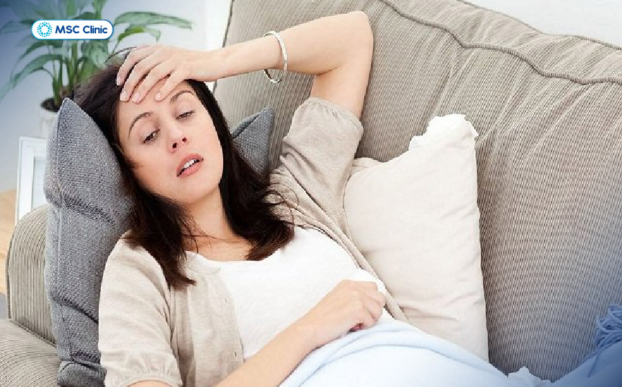 Nếu có các biểu hiện vã mồ hôi, hoa mắt, chóng mặt…, người bệnh tiểu đường cần được nhanh chóng thăm khám