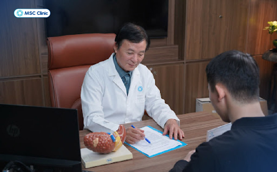 Người bệnh cần tuân thủ sử dụng thuốc điều trị nguyên nhân suy gan theo đúng chỉ định và hướng dẫn của bác sĩ chuyên khoa
