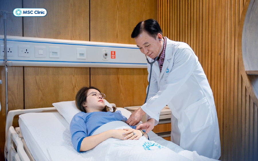 Thăm khám bác sĩ để được đánh giá chính xác tình trạng