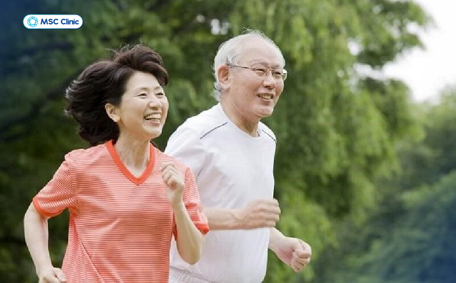 Vận động đều đặn hỗ trợ kiểm soát đường huyết trong quá trình điều trị tiểu đường tại nhà