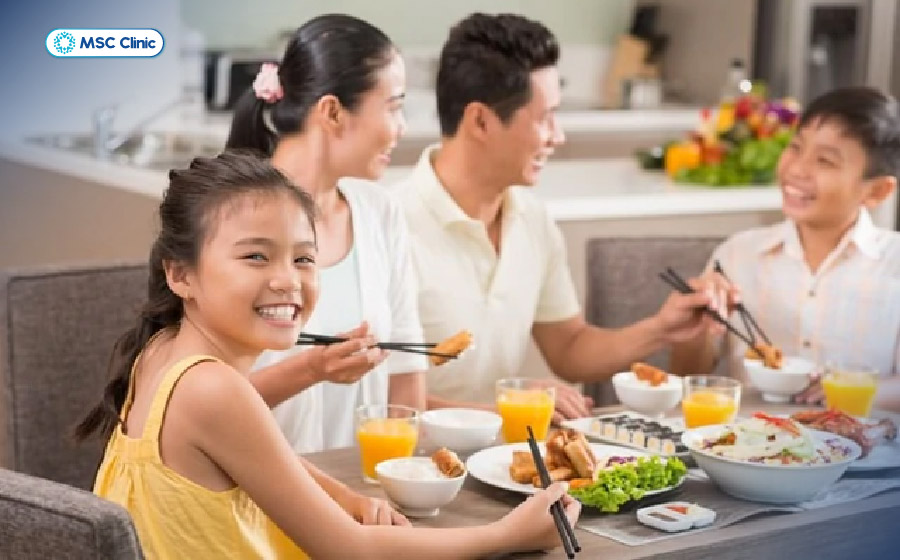Xây dựng chế độ ăn uống lành mạnh giúp cả gia đình giảm nguy cơ tích tụ mỡ trong gan 