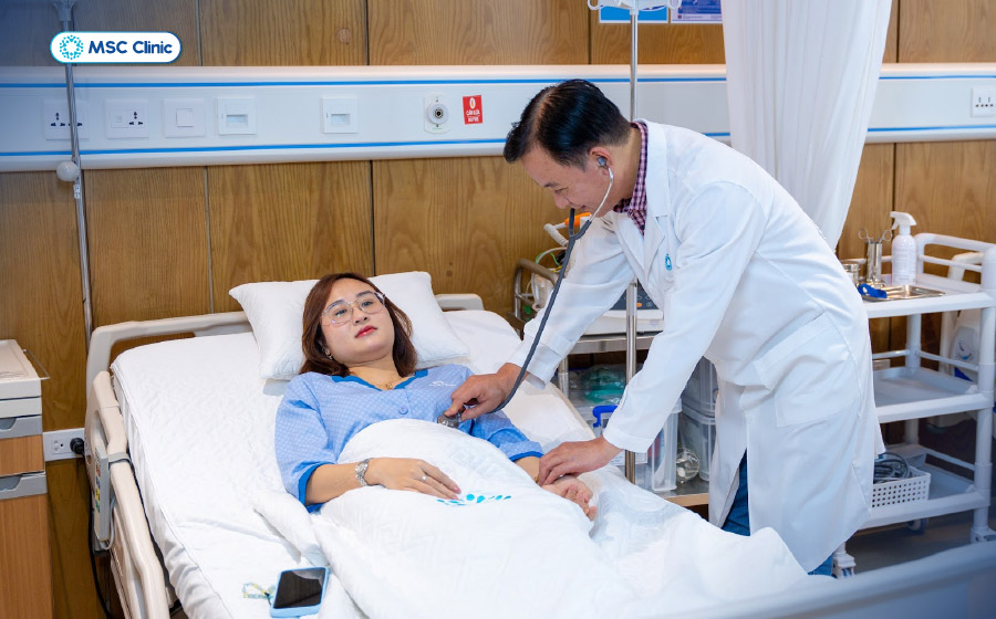 PGS.TS.BSCKII Đỗ Tuấn Anh giàu kinh nghiệm trong việc đánh giá, điều trị bệnh lý về gan