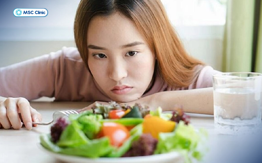 Mệt mỏi, chán ăn kéo dài là những dấu hiệu cần lưu ý